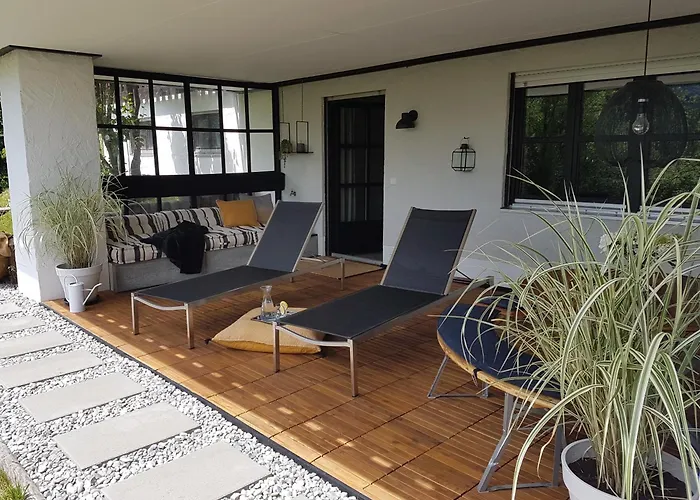Exklusiver Souterrain - Zentral, Ruhig Mit Grosser Terrasse, Bergblick Und Privaten Sauna Zzgl