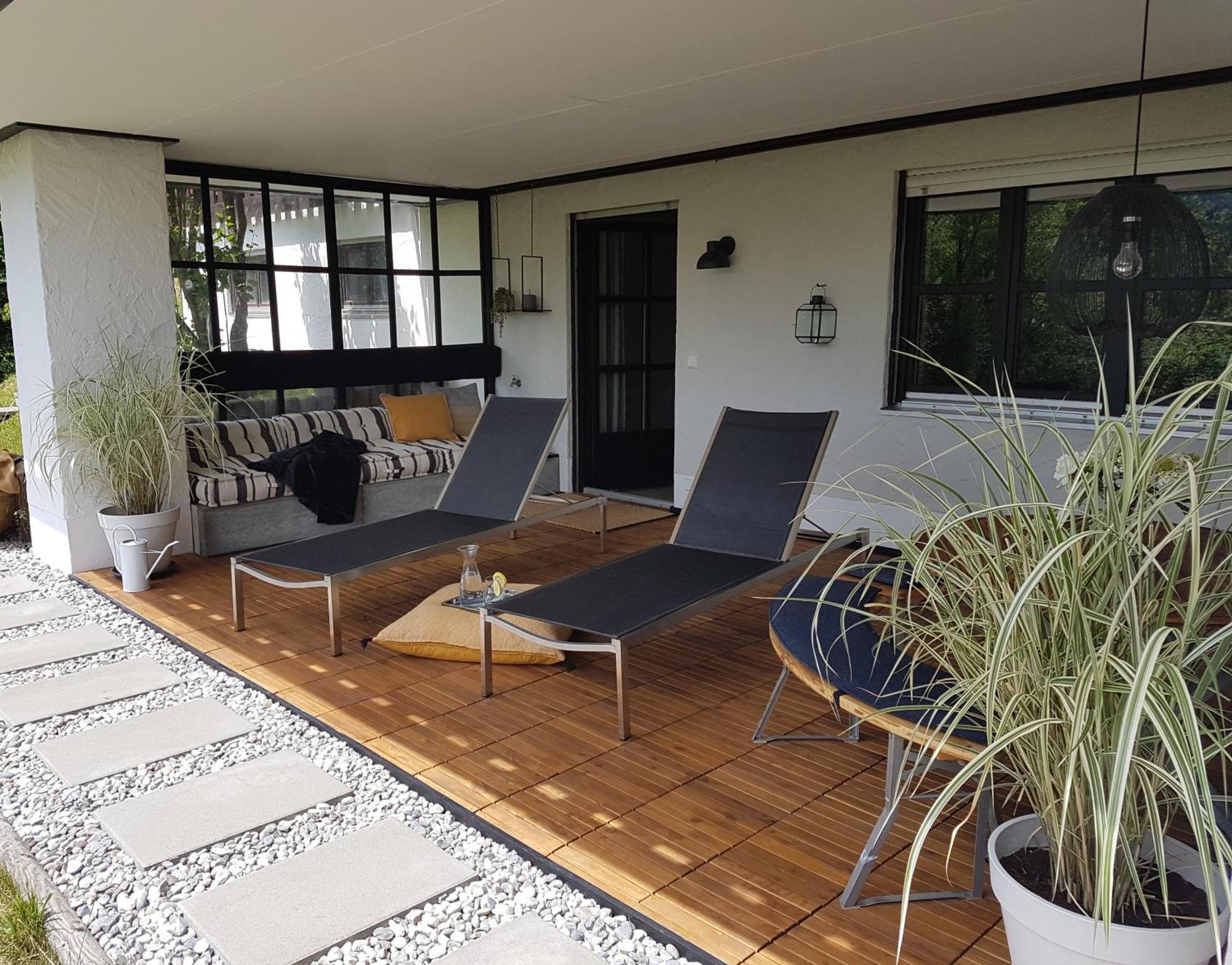 Exklusiver Souterrain - Zentral, Ruhig Mit Grosser Terrasse, Bergblick Und Privaten Sauna Zzgl Apartment *